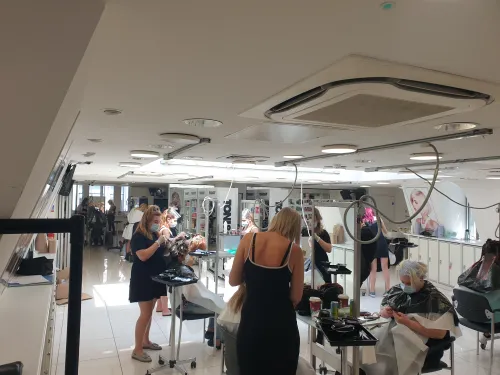 Four-way ceiling cassette VRF installation Oxford Street