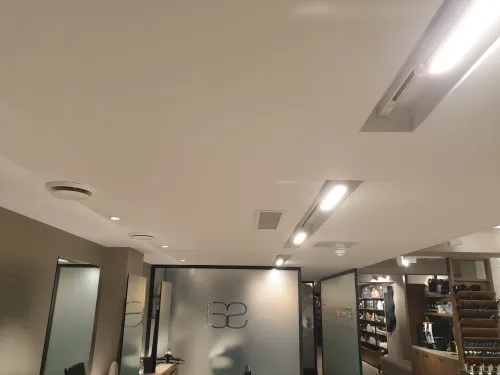 Linear bar grille for fresh air in salon