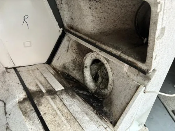 Visible mold growth inside MVHR ducting due to humidity and poor airflow