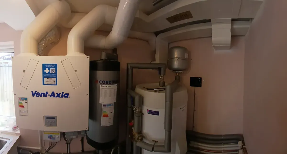 Energy-efficient heat recovery ventilation system